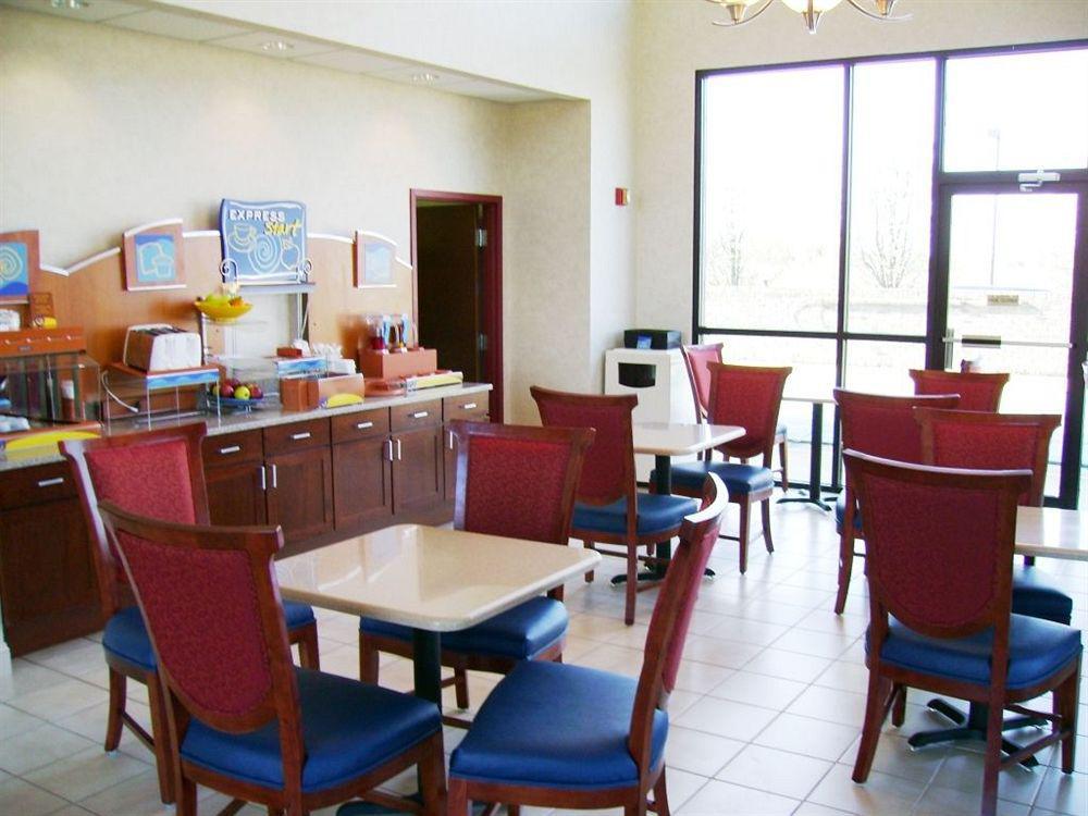 Holiday Inn Express Stephens City By Ihg Restaurante foto